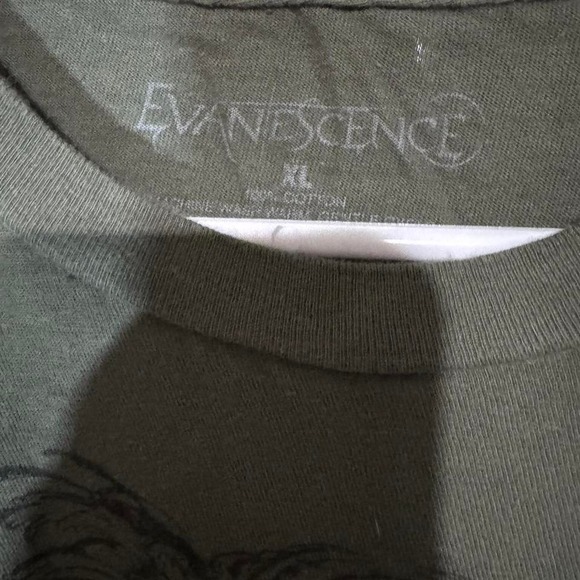 Green‎ Evanesence band tee Size XL - Picture 2 of 3